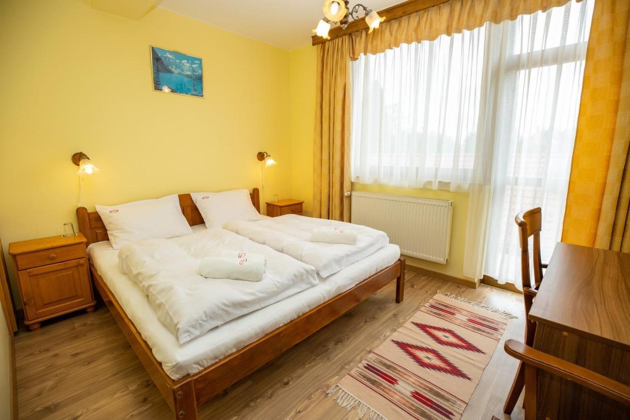 Julia Panzio Bed & Breakfast Hajduszoboszlo Exterior photo